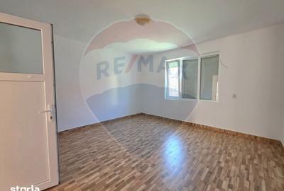 Casă cu 3 camere cu Teren 360 Mp în Central - 17