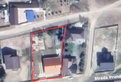 Casă cu 4 camere cu Teren 1000 Mp în Central - 9