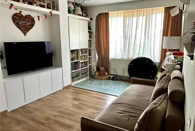 Apartament cu 4 camere decomandat în Circumvalațiunii