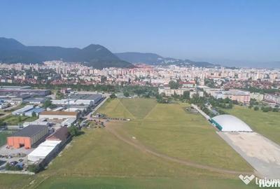 Teren în Uzina 2