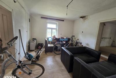 Casă cu 4 camere cu Teren 2760 Mp în Ucea - 6