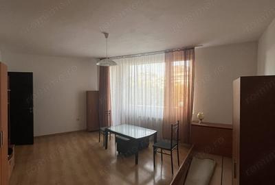 Garsonieră decomandată în Complex Studențesc