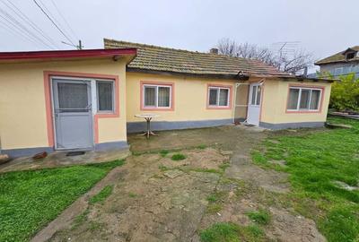 Casă cu 4 camere în Hârșova - 8