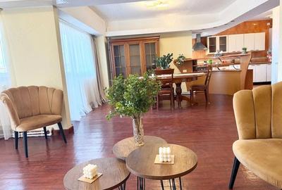 Apartament cu 3 camere decomandat, mobilat în Unirii
