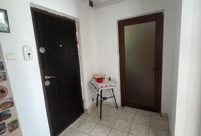 Apartament cu 2 camere decomandat în Micro 21 - 7