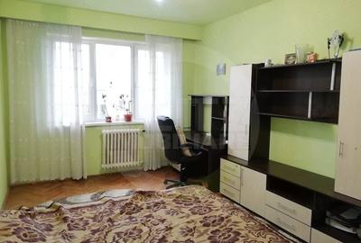 Garsonieră decomandată în Gruia