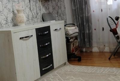 Apartament cu 3 camere semidecomandat în Exterior Vest