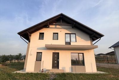 Casă cu 4 camere în Aghireș - 5