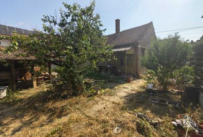 Teren de 826 mp, în Pârneava