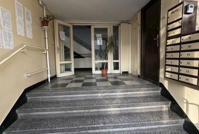 Apartament cu 2 camere semidecomandat, mobilat în 1 Mai - 1