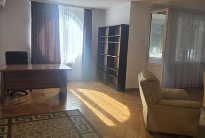 Apartament decomandat în Calea Plevnei