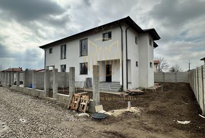 Duplex cu 5 camere cu Canalizare în Nord-Est - 22