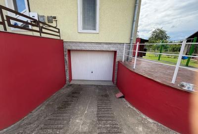 Casă cu 4 camere în Exterior Vest - 1