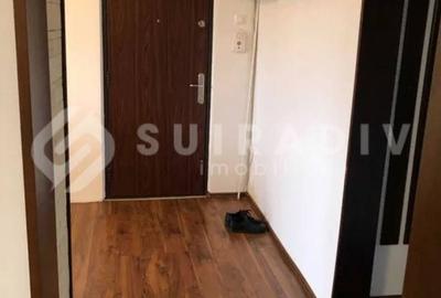 Apartament cu 3 camere decomandat în Între Lacuri - 1