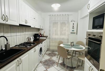 Apartament cu 3 camere decomandat în Central - 4