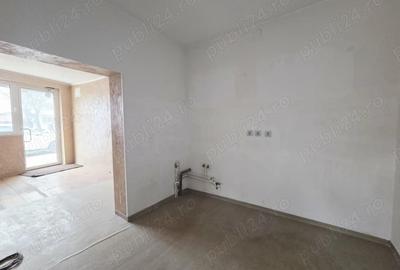 Spațiu comercial, de 27 mp, în Central - 1