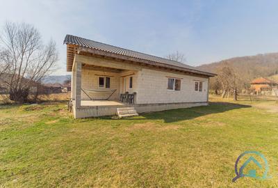 Casă individuală cu 4 camere cu Teren 1333 Mp în Gura Văii - 3