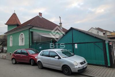 Casă individuală cu 4 camere cu Canalizare în Central