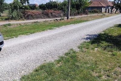 Teren de 1340 mp, în Ianoșda - 2