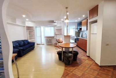 Apartament cu 3 camere semidecomandat în Calea Călărașilor