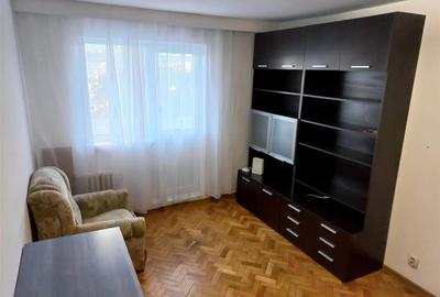 Apartament cu 2 camere decomandat, mobilat în Alexandru cel Bun