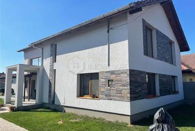 Casă individuală cu 6 camere cu Canalizare în Ronaț - 3