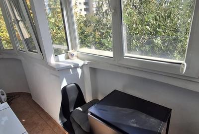 Garsonieră decomandată în Mihai Bravu