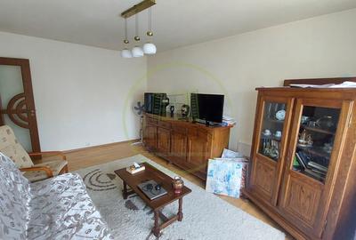 Apartament cu 2 camere decomandat în Cornitoiu