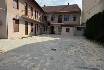 Apartament cu 3 camere decomandat în Central - 6