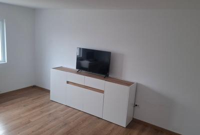 Apartament cu 2 camere decomandat în Nicolina - 1