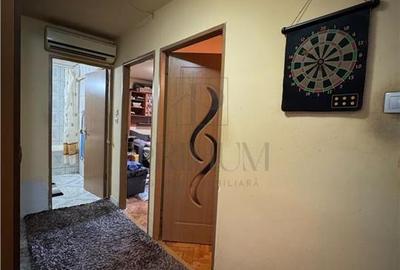 Apartament cu 3 camere decomandat în Vlădeasa - 3