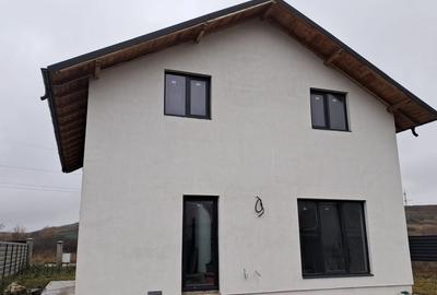 Casă cu 4 camere în Central - 4