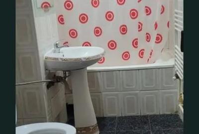 Apartament cu 3 camere decomandat în Micro 20 - 8
