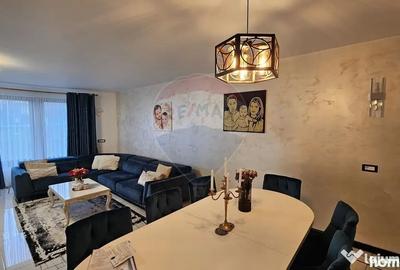 Casă cu 5 camere cu Teren 2500 Mp în Moara