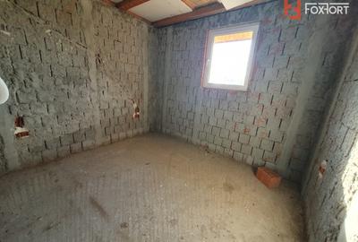 Casă individuală cu 5 camere cu Canalizare în Jebel - 18