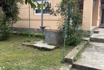 Casă cu 4 camere în