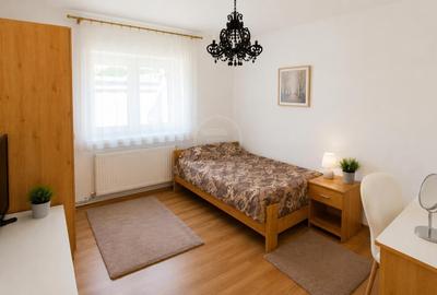 Apartament cu 2 camere decomandat în Plopilor