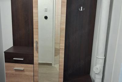Garsonieră decomandată în Take Ionescu