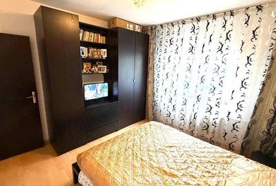 Apartament cu 3 camere decomandat în Vitan
