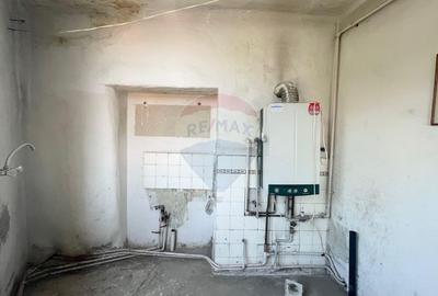Casă individuală cu 3 camere cu Canalizare în Central - 10