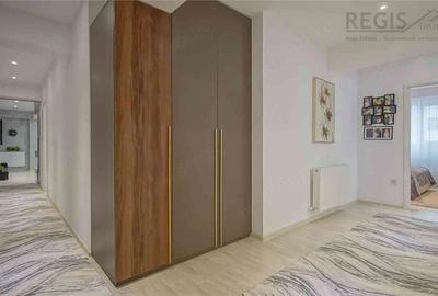 Apartament cu 4 camere în Tractorul