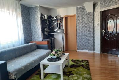 Apartament cu 3 camere decomandat, mobilat în Hipodrom 2 - 1