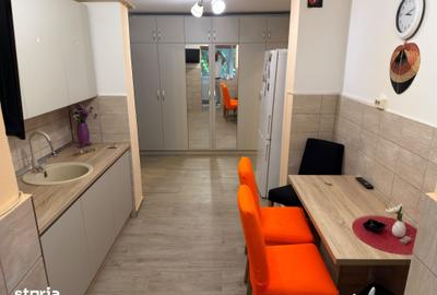 Apartament cu 2 camere decomandat în Girocului