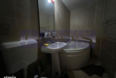 Apartament cu 4 camere în Nerva Traian