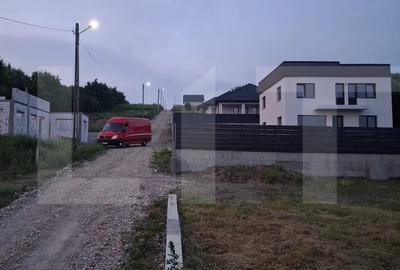 Casă individuală cu 6 camere cu Canalizare în Cătămărești-Deal