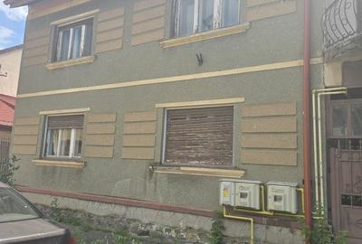 Casă cu 6 camere cu Teren 798 Mp în Botizului - 7