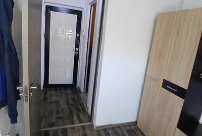 Garsonieră decomandată în Rogerius