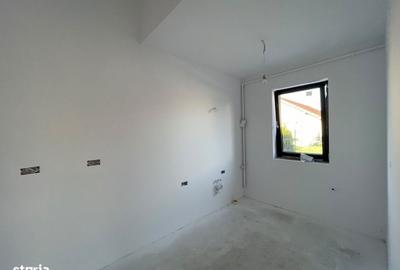 Casă cu 4 camere în Ghiroda