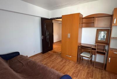 Apartament cu 3 camere decomandat în Dacia - 3