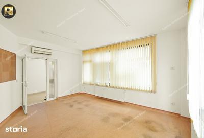Spațiu comercial, de 43 mp, în Micro 14